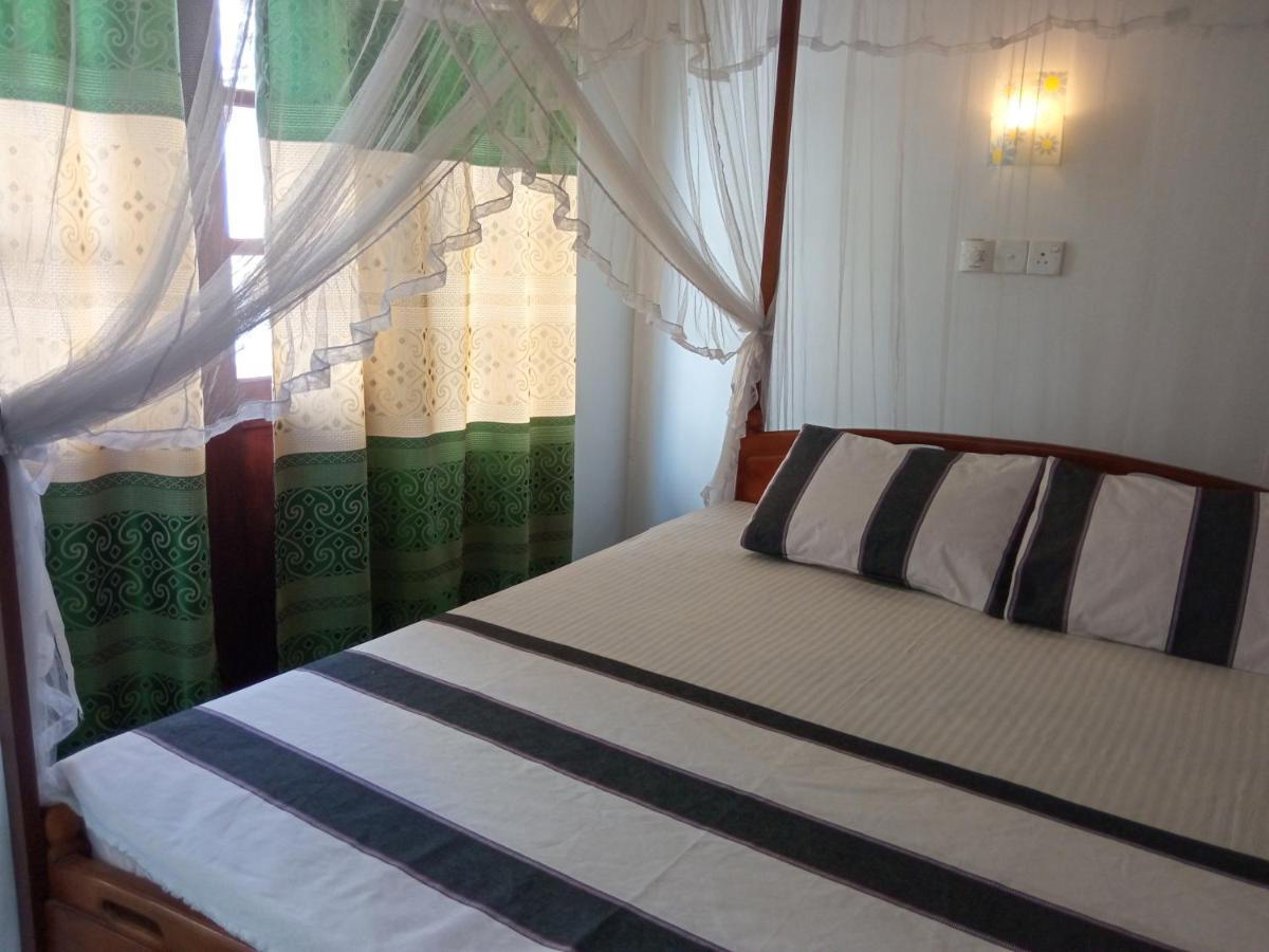 Bluebell Guest House Unawatuna Exterior photo